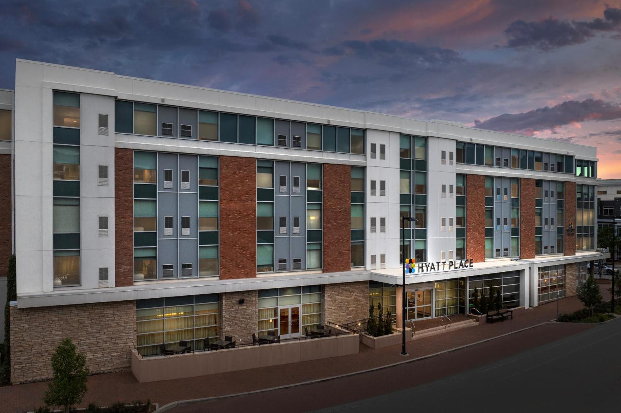 Hyatt Place Boulder Pearl Street - Newly Renovated Боулдер Экстерьер фото